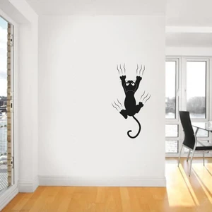 S-135 "Duvara Tırmalayan Kedi" Duvar Sticker