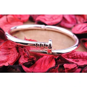 The Bety'S Çivi Model Kelepçe Bileklik