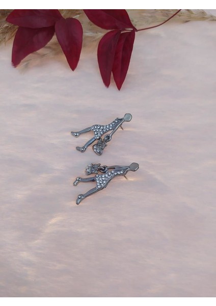 Hdmarketim Swarovski Işıltılı Taşlı Kadın Figürlü Sallantılı Küpe modelleri