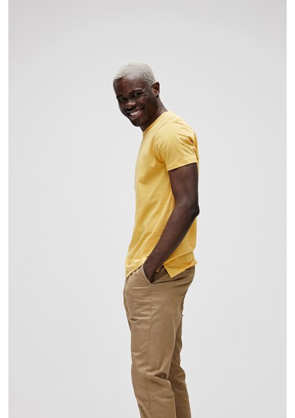 Erkek Bisiklet Yaka Hardal T-Shirt fırsatları