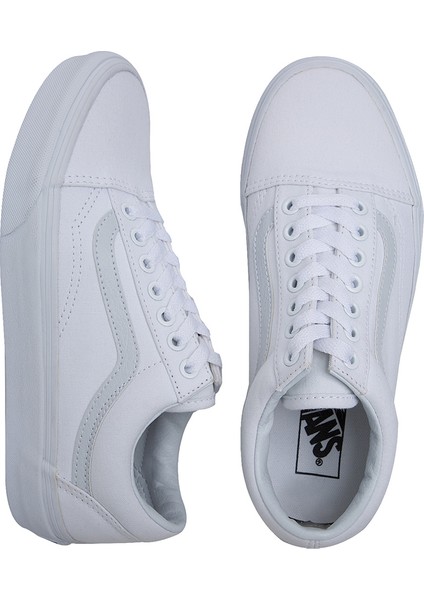 Unisex True White Sneaker