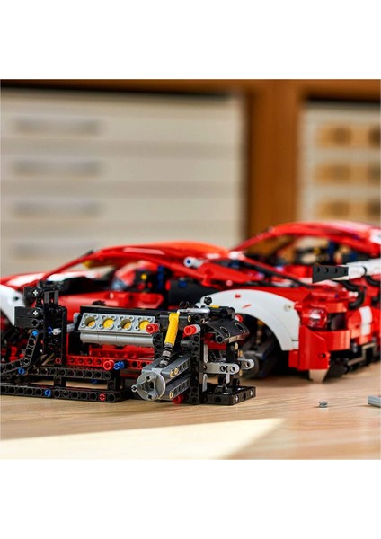 Technic Ferrari 488 Gte 42125 indirimleri