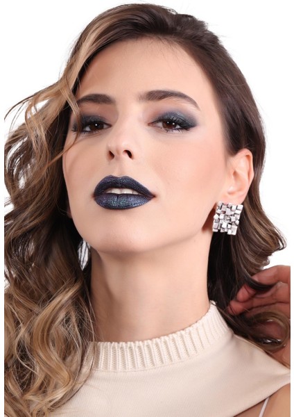 Kadın Antik Gümüş Kaplama Çivili Model Kabartma Baskılı Küpe