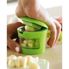 İstesende Garlic Chopper Hazneli Sarımsak Ezici ve Doğrayıcı