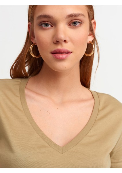 3470 V Yaka Basic T-Shirt-Haki fırsatları