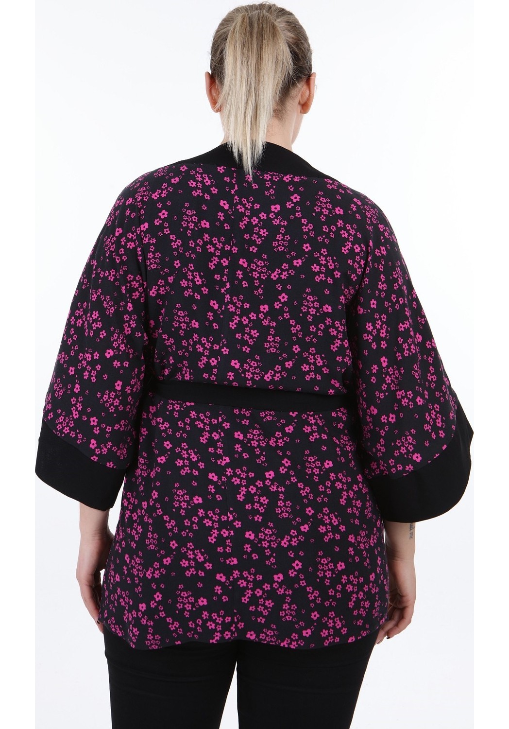 Disentis Modest Önden Bağlamalı ve Düğmeli Kolları Geniş Küçük Çiçekli Yeşil Kimono görsel 4