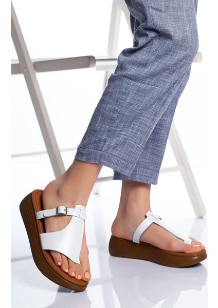 Cora Deri Sandalet Beyaz fiyatları