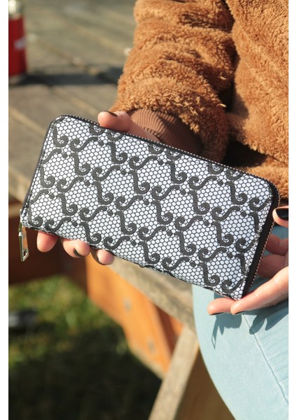 Kadın Cüzdan ve Kartlık - Dantel Desenli - Siyah Beyaz Renkli - Dokuma Kumaşlı - 9,75CM x 19,50CM