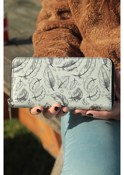 Kadın Cüzdan ve Kartlık - Kuş Tüyü Desenli - Beyaz Renkli - Dokuma Kumaşlı - 9,75CM x 19,50CM