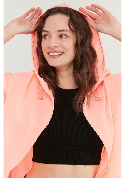 Parlak Koral Neon Crinkle Raincoat fiyatları