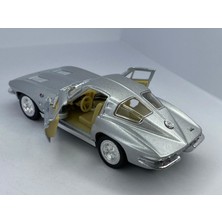 Kinsmart 1963 Corvette Sting Ray - Çek Bırak 5inch. Lisanslı Model Araba, Oyuncak Araba 1:36