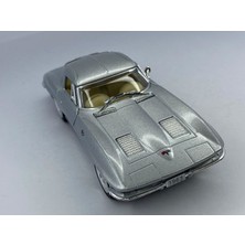 Kinsmart 1963 Corvette Sting Ray - Çek Bırak 5inch. Lisanslı Model Araba, Oyuncak Araba 1:36