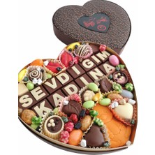 Yazılı Harfli Isimli Resimli Hediyelik Kalpli Çikolata Kutusu Sevgiliye