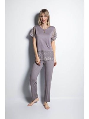 Monamise Yakası Detaylı Brode Dantelli Pijama Takımı 19187