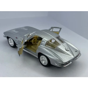 1963 Corvette Sting Ray - Çek Bırak 5inch. Lisanslı Model Araba, Oyuncak Araba 1:36