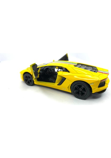 Lamborghini Aventador Lp 700 - 4 (Şeritli) Çek Bırak 5 Inch. Ölçek 1:38 modelleri