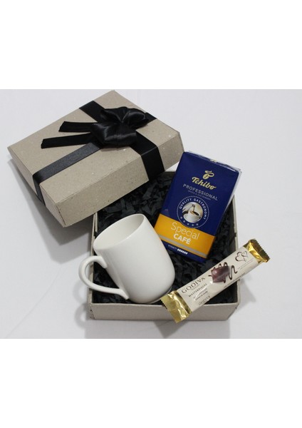 Special 250GR & Beyaz Kupa Bardak & Çikolata Hediye Seti