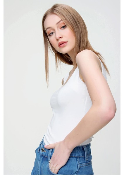 Kadın Dantel Detaylı Penye Atlet