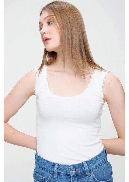 Kadın Dantel Detaylı Penye Atlet modelleri