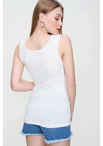 Kadın Dantel Detaylı Penye Atlet indirimleri