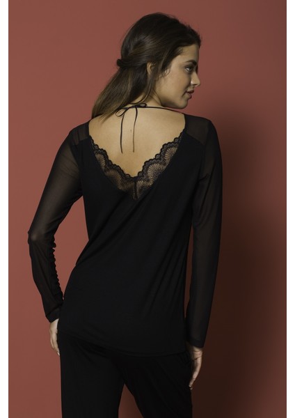 Sırtı Dekolteli Tüllü ve Dantelli Pijama Takımı 18154
