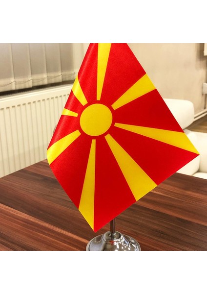 Krom Direkli Kuzey Makedonya Masa Bayrağı Tekli
