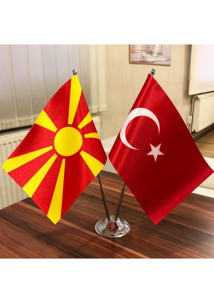 Kuzey Makedonya-Türkiye Masa Bayrağı Krom Direkli Ikili Bayrak