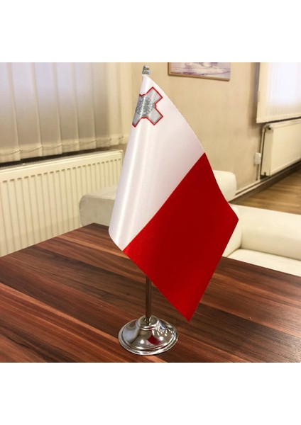 Malta Masa Bayrağı Krom Direkli Tekli Bayrak