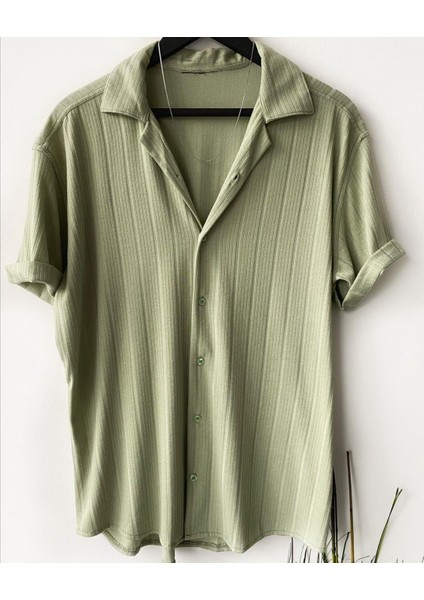 ERKEK YEŞİL %100 PAMUK DESENLİ YAZLIK KISA KOL GÖMLEK