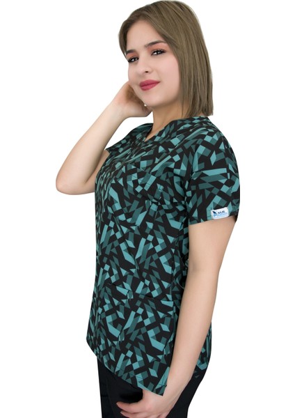 Yeşil Geometrik Desenli Kadın-Erkek Cerrahi Doktor Hemşire Tek Üst Forma modelleri