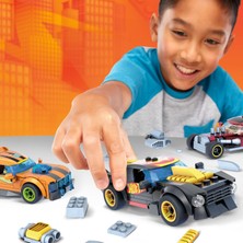 Mega Construx Hot Wheels Aksesuarlı Dörtlü Araç Seti, Toplam 485 Blok ve Parça, 4 Mikro Figür 5 Yaş ve Üzeri İçin Gvm13