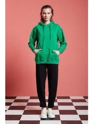 Mizalle Basic Kapüşonlu Sweatshirt - Yeşil