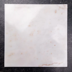 Beyaz Mermer Kare Sunum Tabağı 30 cm