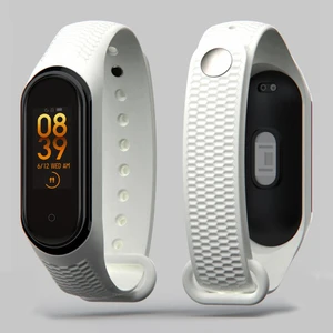 Kabartma Desenli  Mi Band 3 ve 4 Uyumlu Kordon