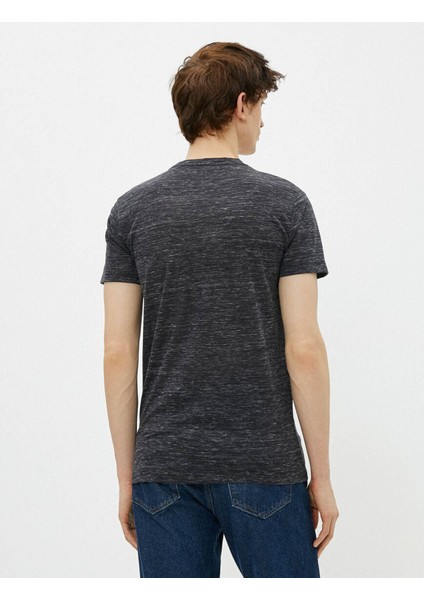 Erkek T-Shirt Lacivert fırsatları