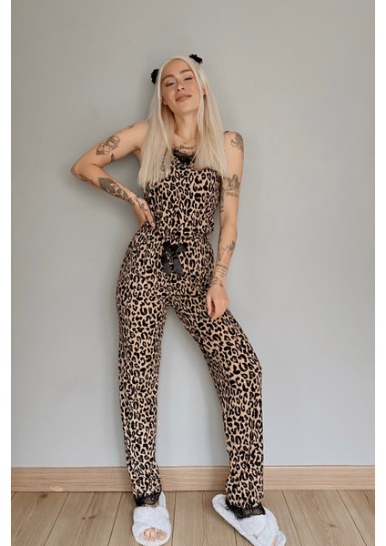 Kahve Leopar Dantelli Ip Askılı Örme Kadın Pijama Takımı