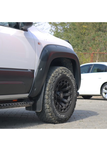 Volkswagen Amarok Çamurluk Dodik Seti Uv Katkılı Abs Vidalı 4 Parça 2012-2017