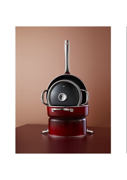 Rainbow Red 7 Parça Tencere Seti + Rainbow Red 16 cm Sütlük