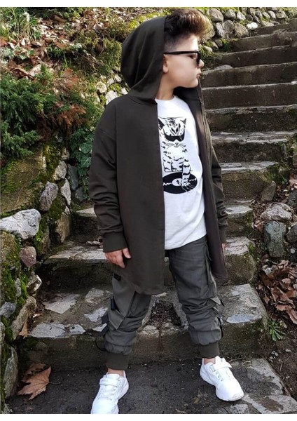 Erkek Çocuk Kedi Figürlü Kargo Pantalonlu Takım modelleri