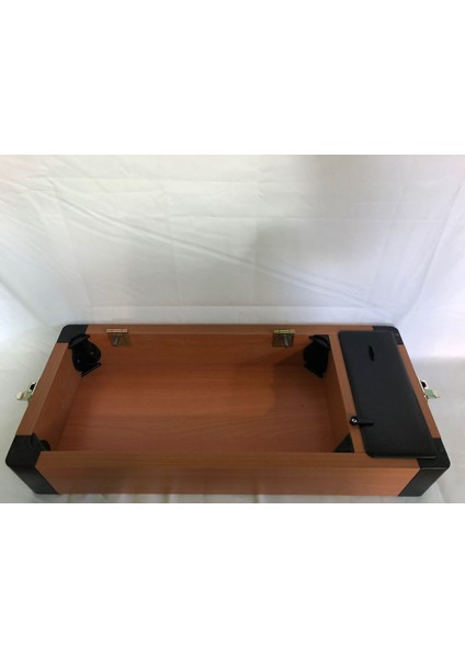 726 Motorlu Tablalı Makina