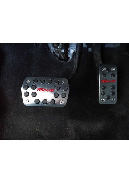 Artı Tunıng Ford Focus Spor Pedal Seti Kırmızı Yazılı Otomatik / 2010-2019) fırsatları