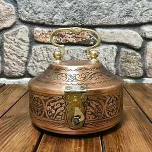 Bakır Işlemeli Sabunluk