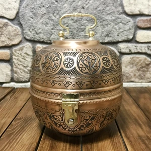 Bakır Işlemeli Ekmeklik