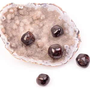 Taş Sandığı Küçük Boy Lal Taşı Kütle - Garnet Taşı