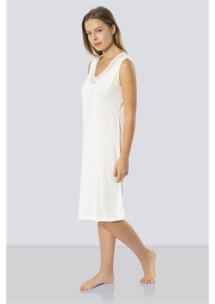 3285 Dantelli V Yaka Gecelik - Ekru