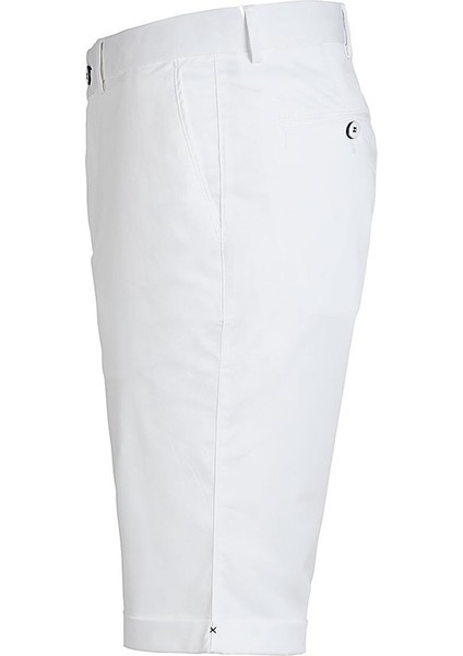 Beyaz Pamuklu Nanotex Slim Fit Şort indirimleri