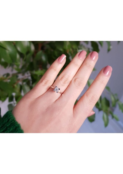 F Renk 0,50 Karat Pırlanta Tektaş Yüzük 0433R0006