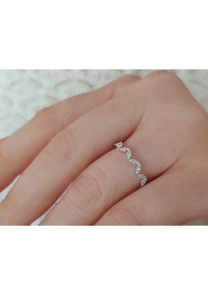 Pırlanta Taşlı Dalgalı Yüzük 0431R0004