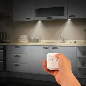 Uzaktan Kumandalı Pilli 3'lü Spot LED Lamba Güçlü Beyaz Işık