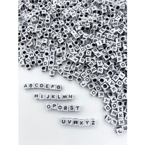 Hedef Bijuteri 6mm Beyaz Üzeri Siyah Küp Harf BONCUK,6X6MM Alfabe Mektup Zar Boncuk (100GR,~800 Adet)
